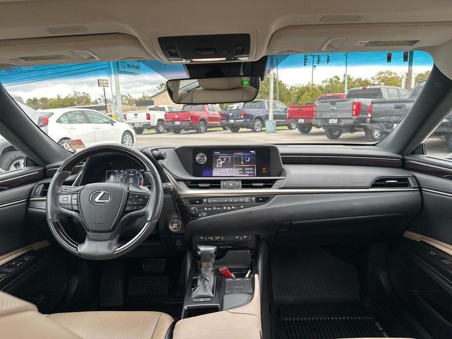 used 2019 Lexus ES 350 car, priced at $31,900