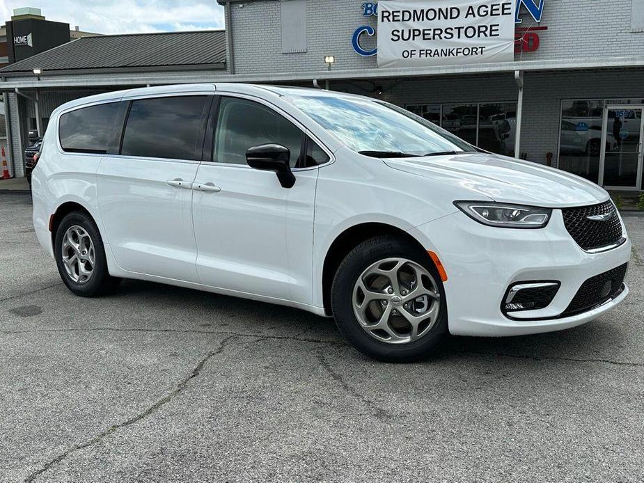 new 2024 Chrysler Pacifica car, priced at $44,000