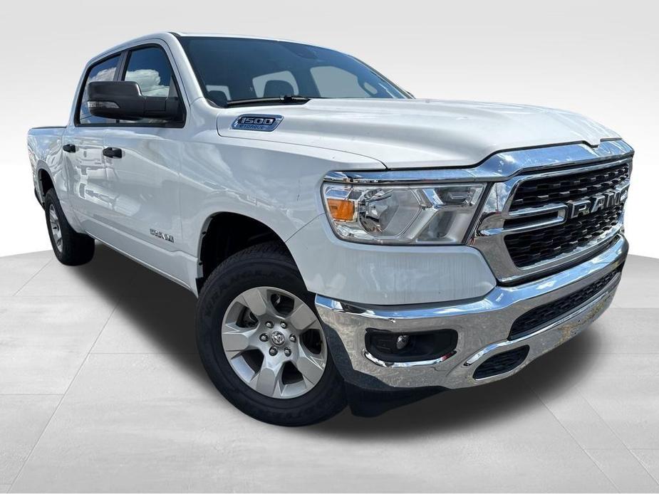 new 2024 Ram 1500 car, priced at $45,000