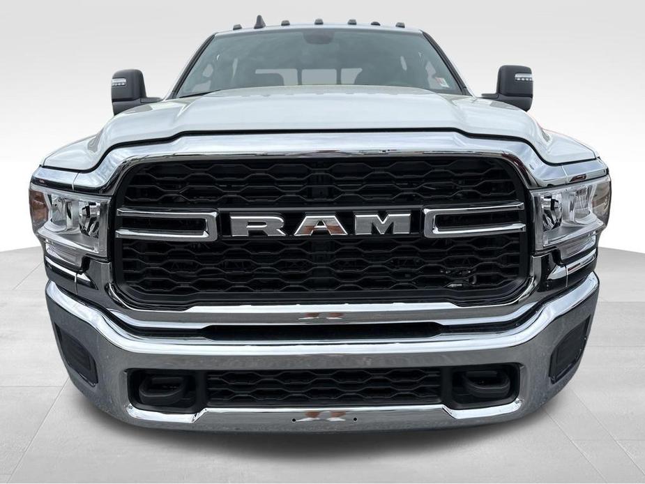 new 2024 Ram 3500 car, priced at $62,900