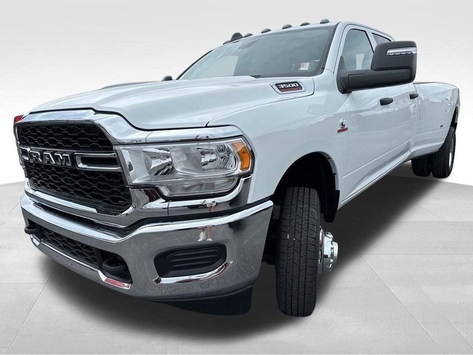 new 2024 Ram 3500 car, priced at $62,900