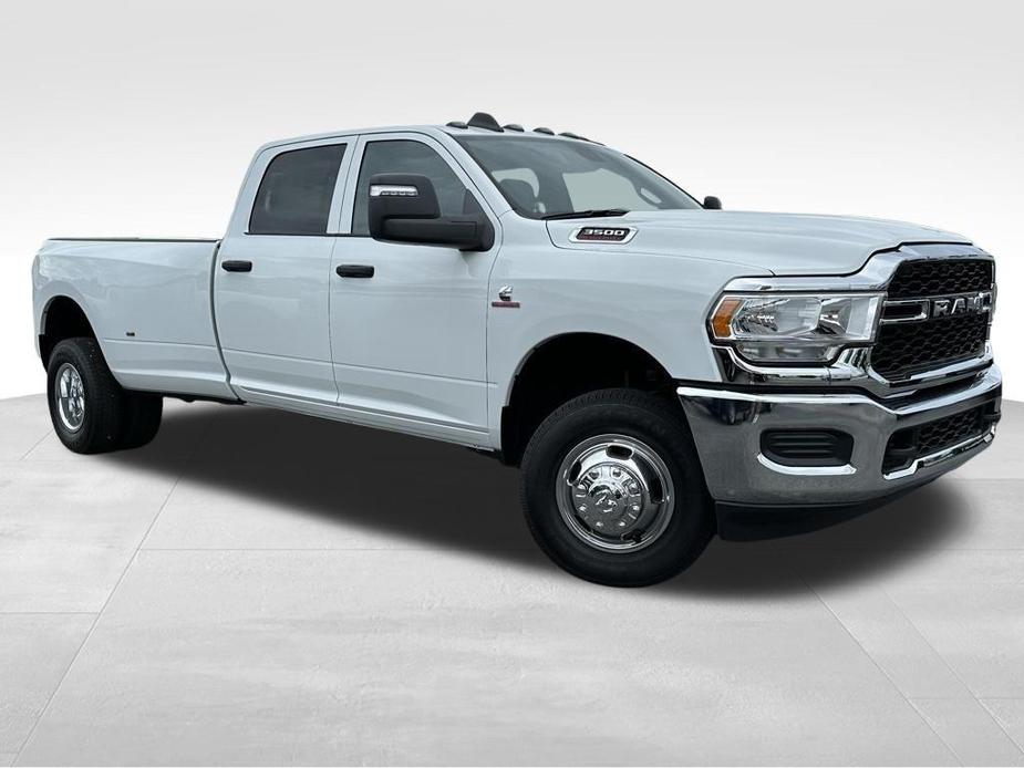 new 2024 Ram 3500 car, priced at $62,900