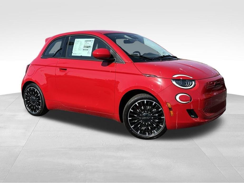 new 2024 FIAT 500e car, priced at $34,000