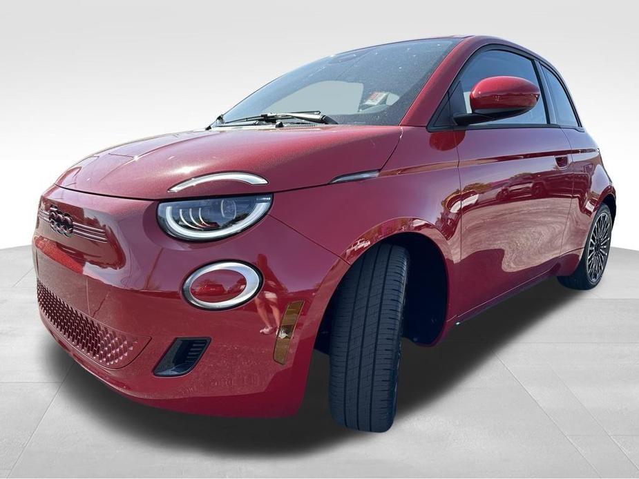 new 2024 FIAT 500e car, priced at $34,000