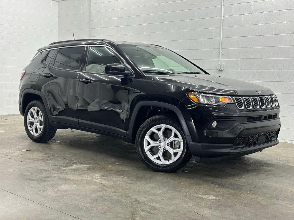 new 2024 Jeep Compass car, priced at $26,000