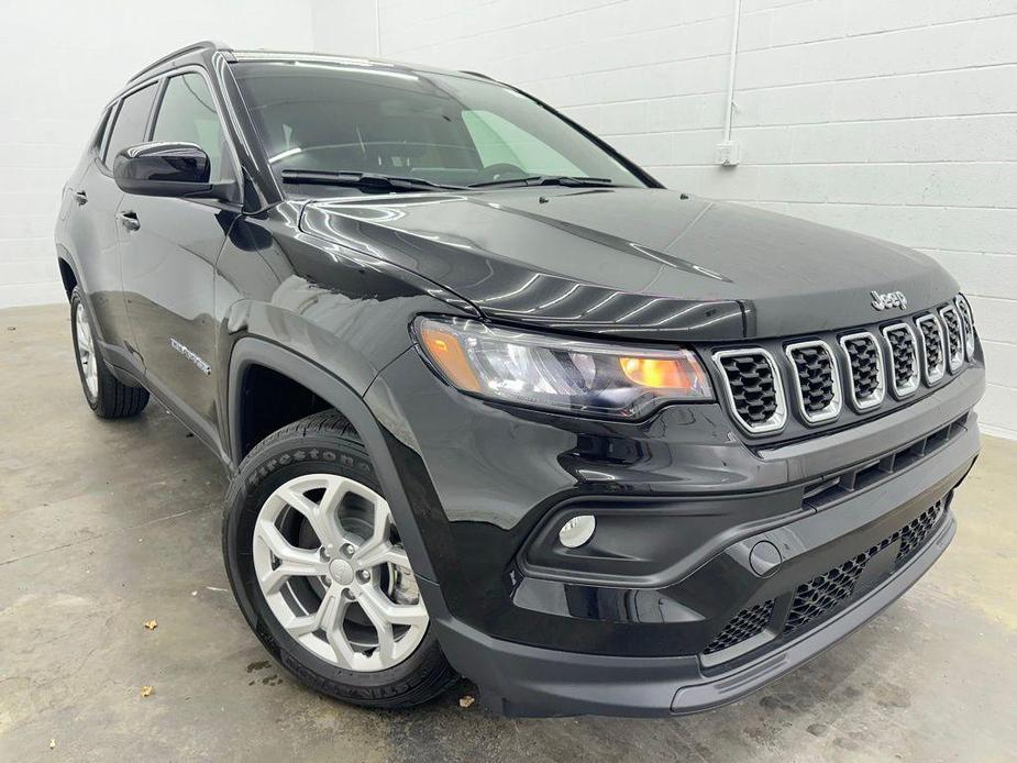 new 2024 Jeep Compass car, priced at $26,000