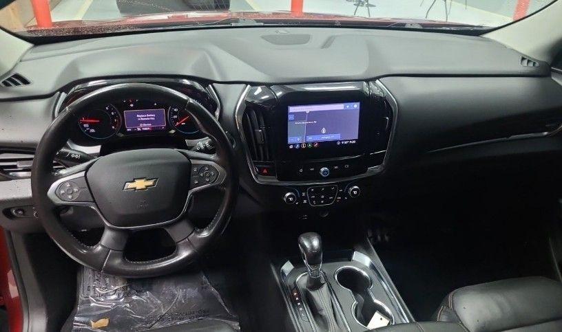 used 2021 Chevrolet Traverse car, priced at $24,500