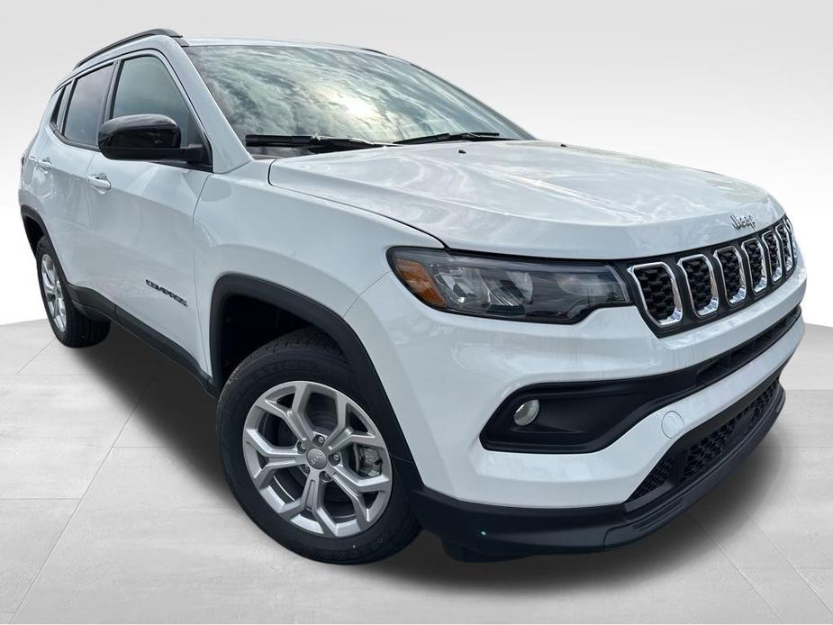 new 2024 Jeep Compass car, priced at $27,500