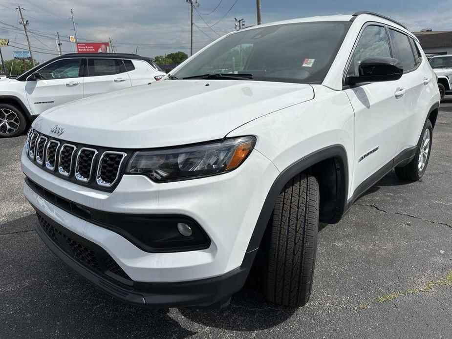 new 2024 Jeep Compass car, priced at $24,900