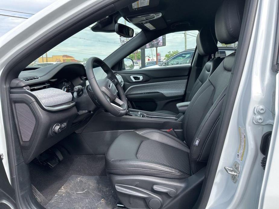 new 2024 Jeep Compass car, priced at $24,900