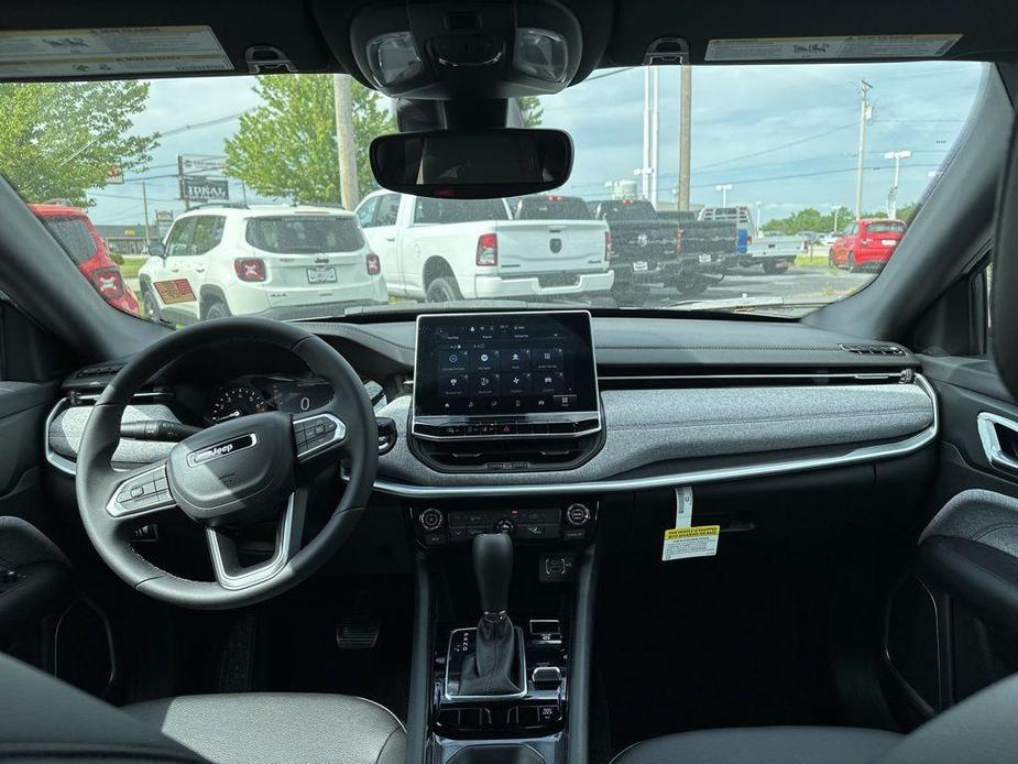 new 2024 Jeep Compass car, priced at $27,500