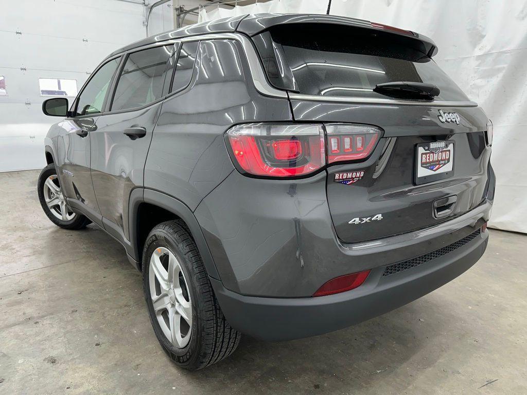 new 2024 Jeep Compass car, priced at $26,500