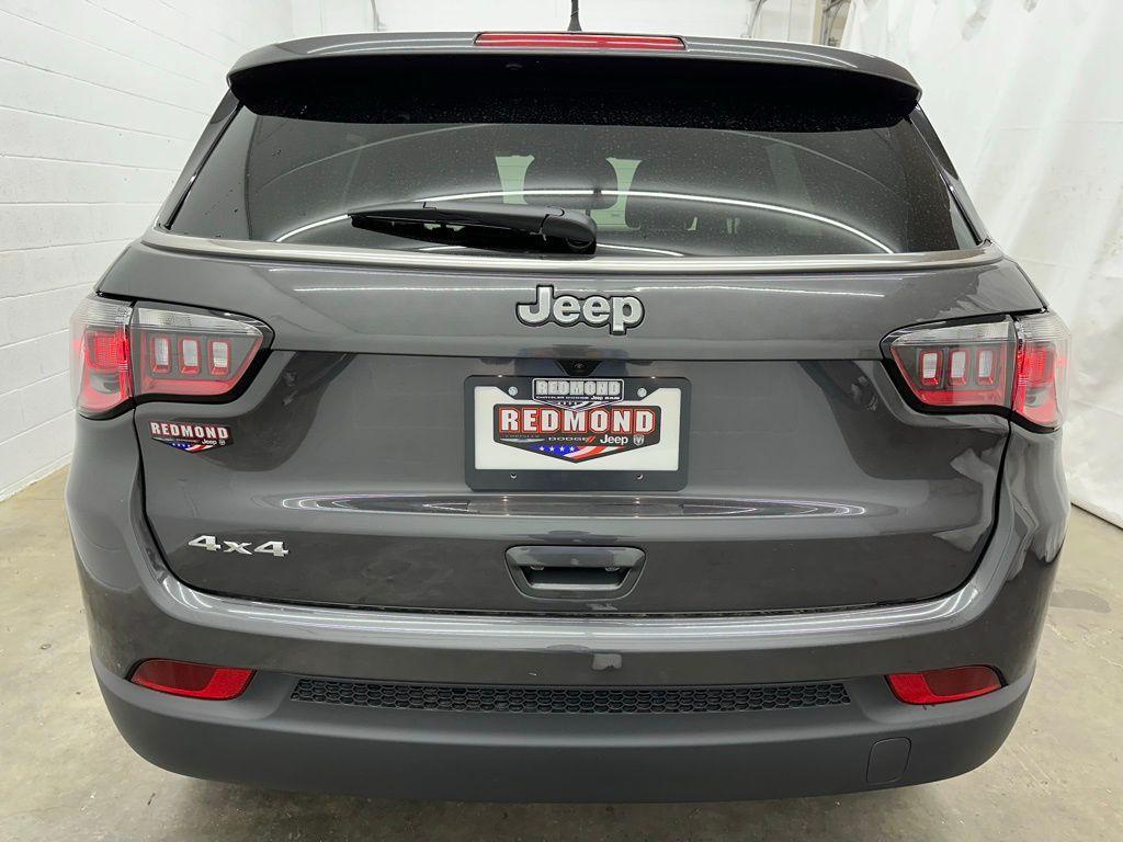 new 2024 Jeep Compass car, priced at $26,500