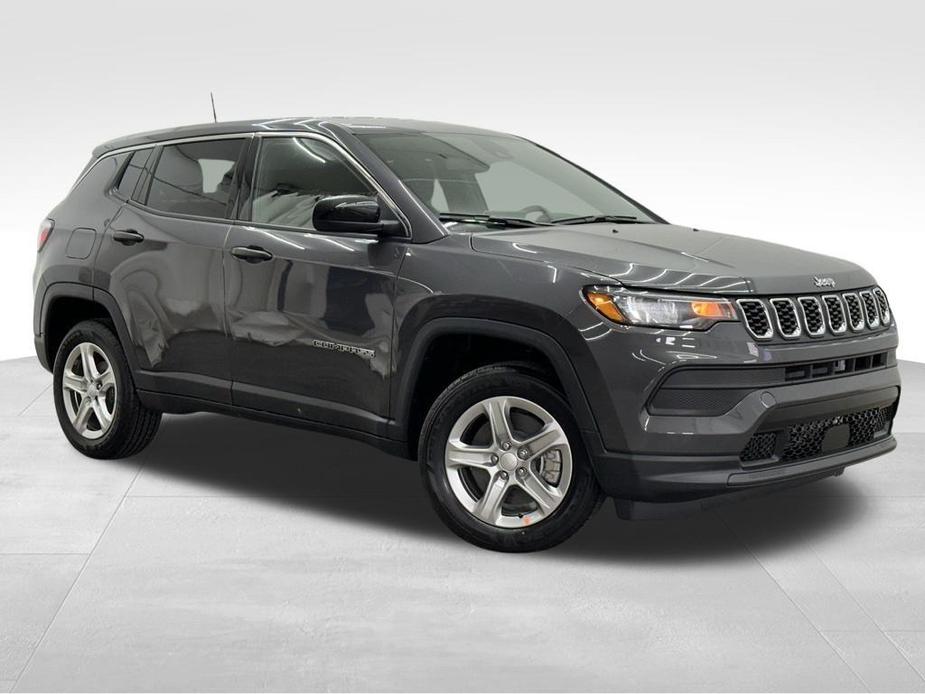 new 2024 Jeep Compass car, priced at $27,500