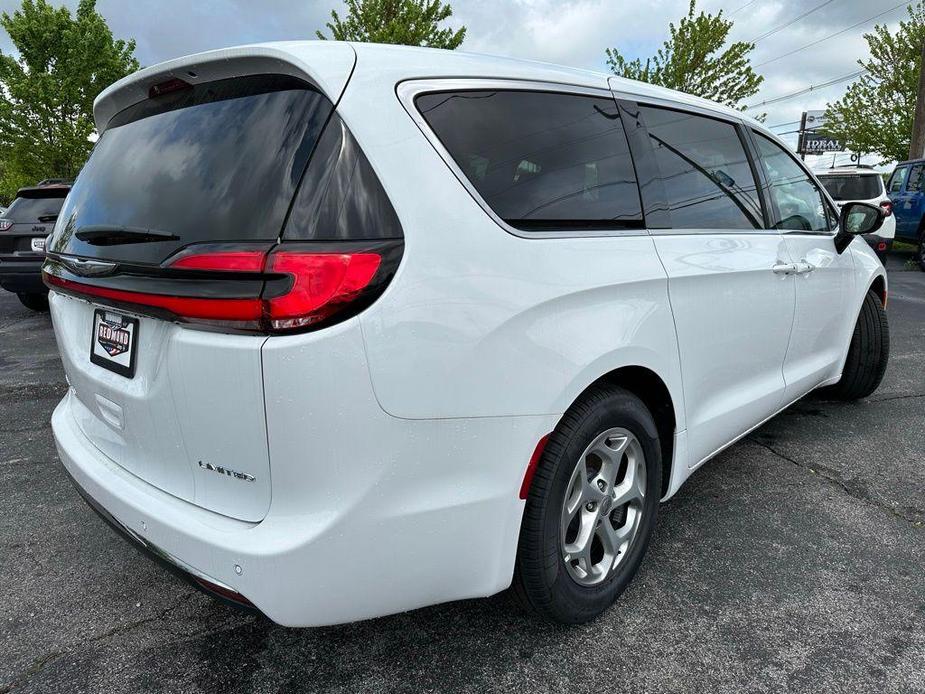 new 2024 Chrysler Pacifica car, priced at $46,250