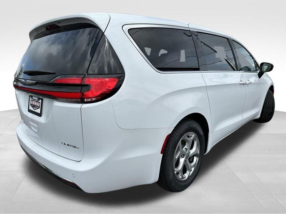 new 2024 Chrysler Pacifica car, priced at $47,750