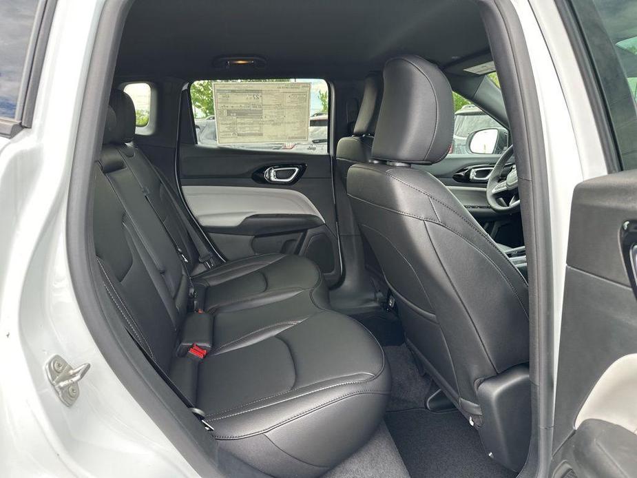 new 2024 Jeep Compass car, priced at $31,000