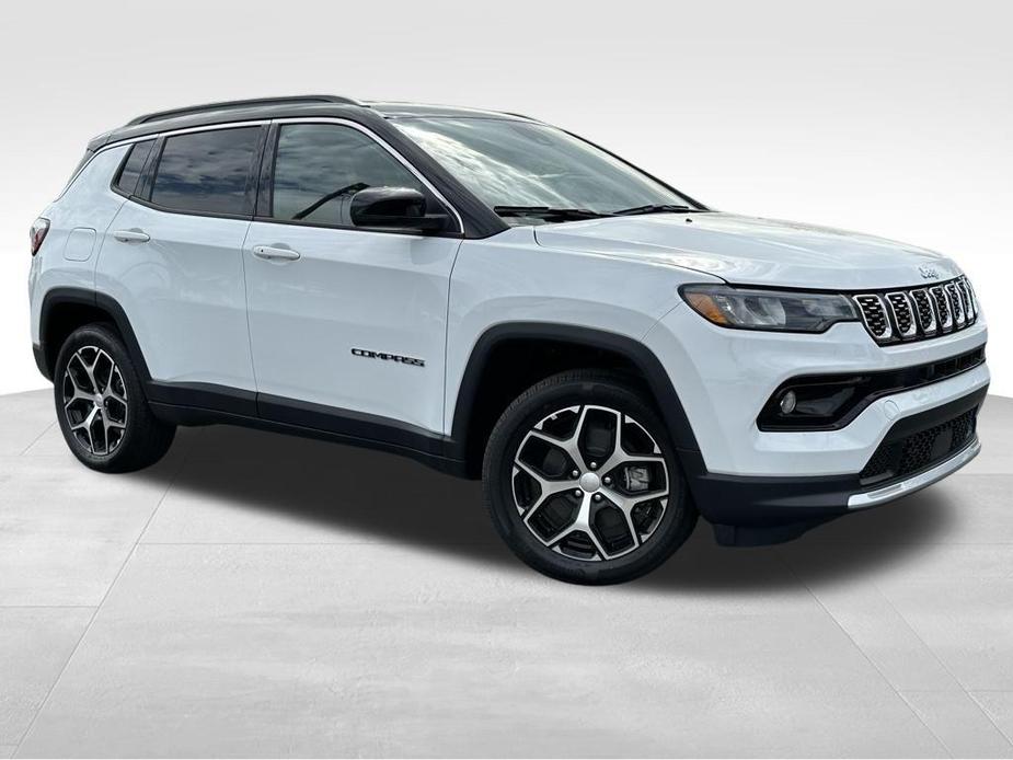 new 2024 Jeep Compass car, priced at $31,000