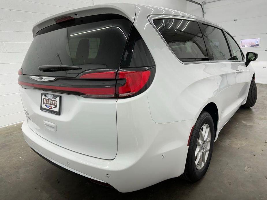 new 2024 Chrysler Pacifica car, priced at $38,500