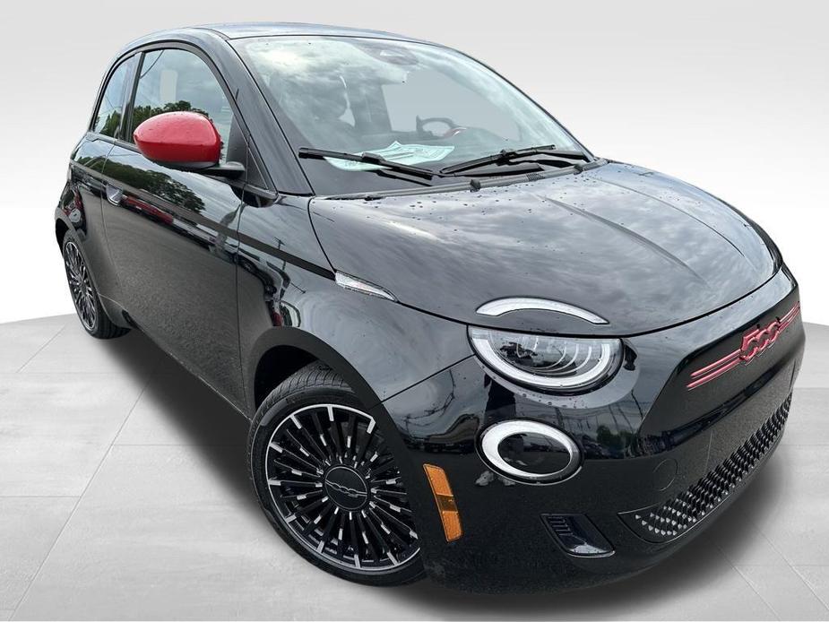 new 2024 FIAT 500e car, priced at $33,500