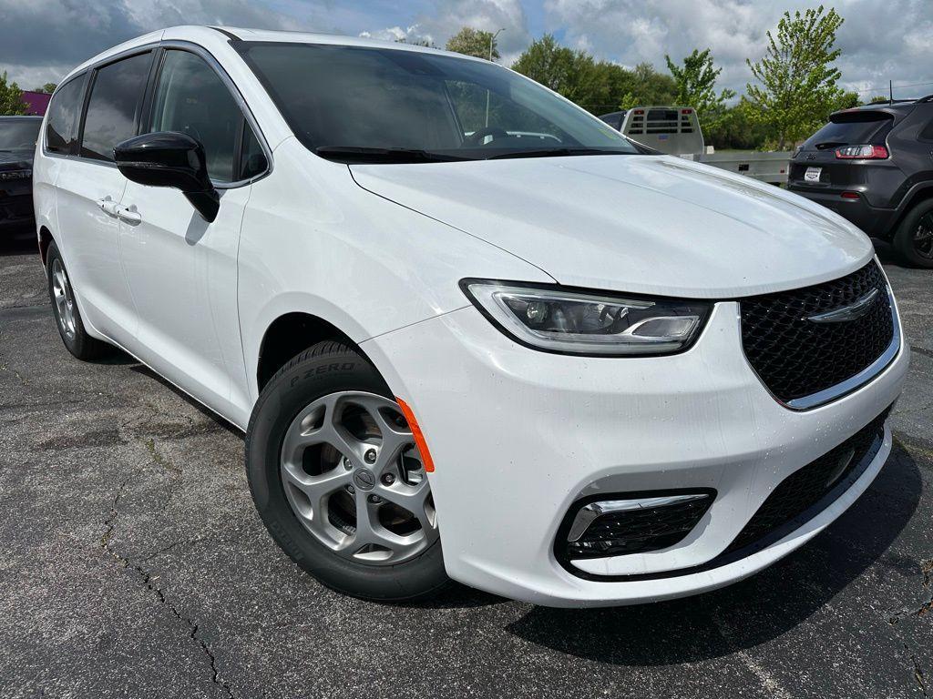 new 2024 Chrysler Pacifica car, priced at $45,750