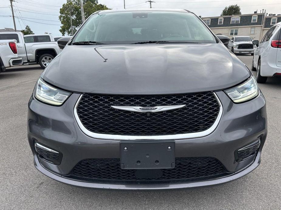 used 2022 Chrysler Pacifica Hybrid car, priced at $18,900