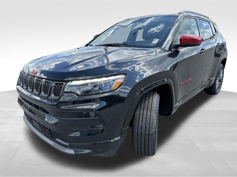 new 2023 Jeep Compass car, priced at $35,000