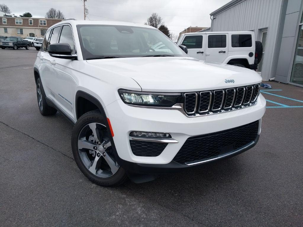 new 2023 Jeep Grand Cherokee 4xe car, priced at $46,000