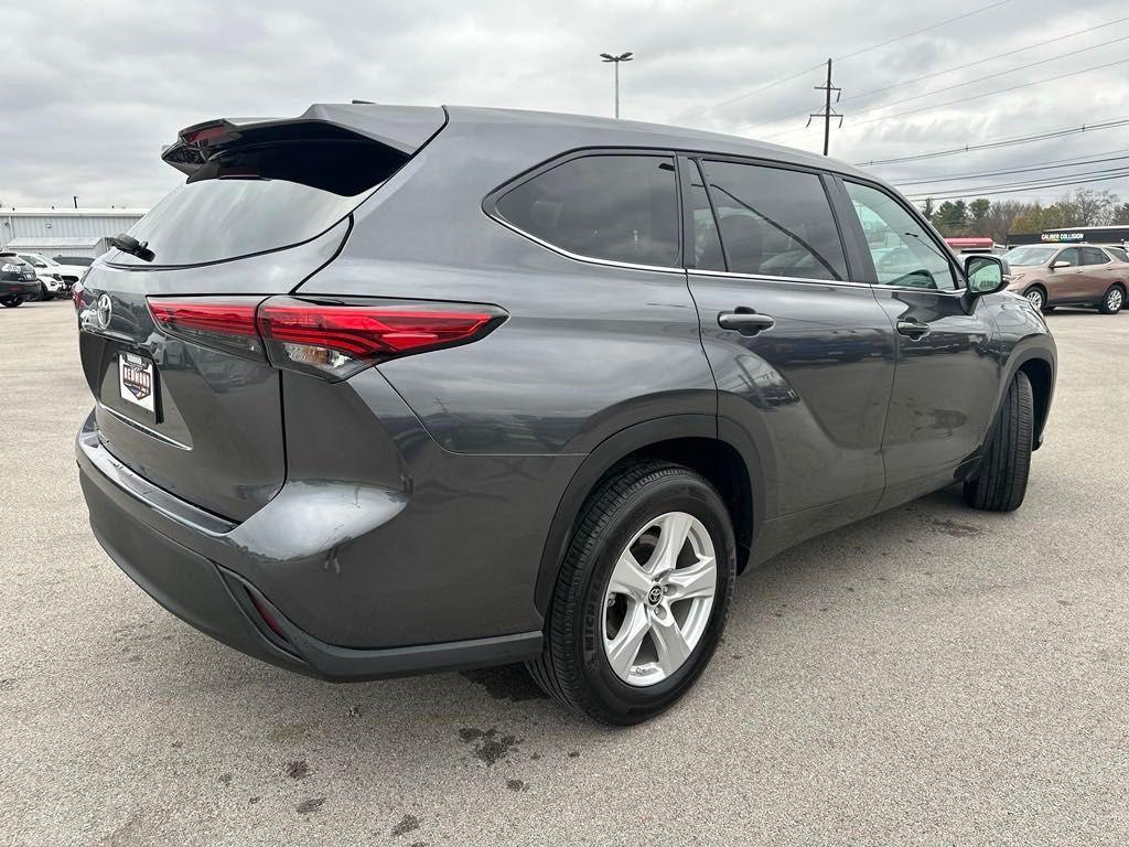 used 2023 Toyota Highlander car, priced at $30,590