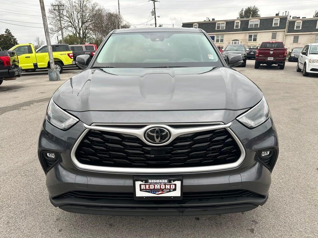 used 2023 Toyota Highlander car, priced at $30,590