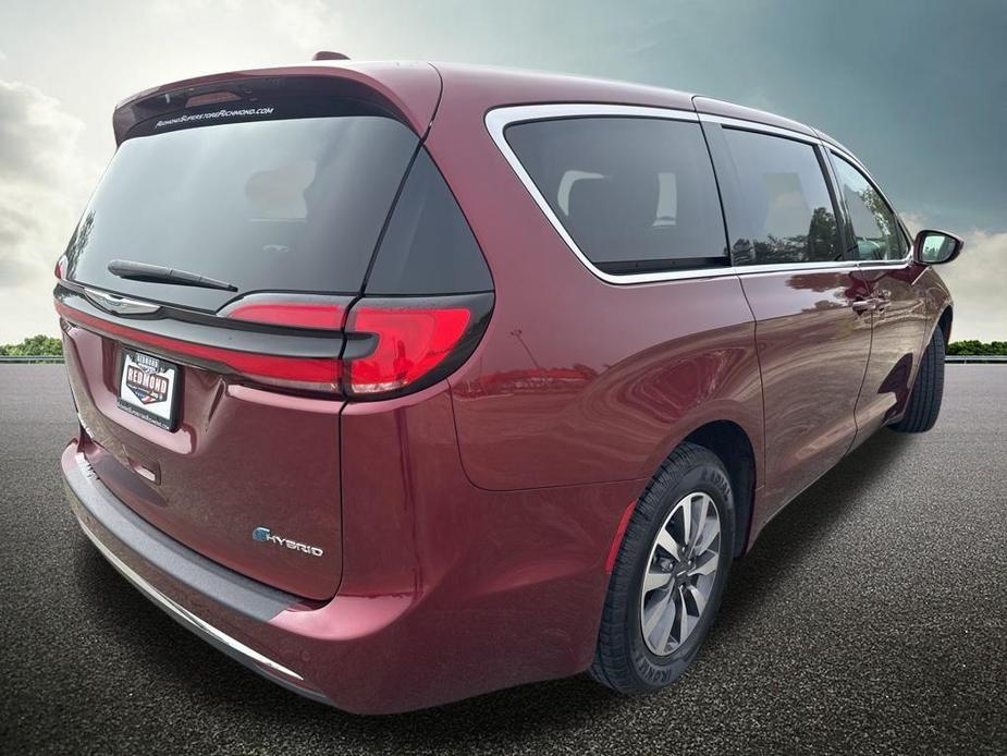 used 2022 Chrysler Pacifica Hybrid car, priced at $23,800