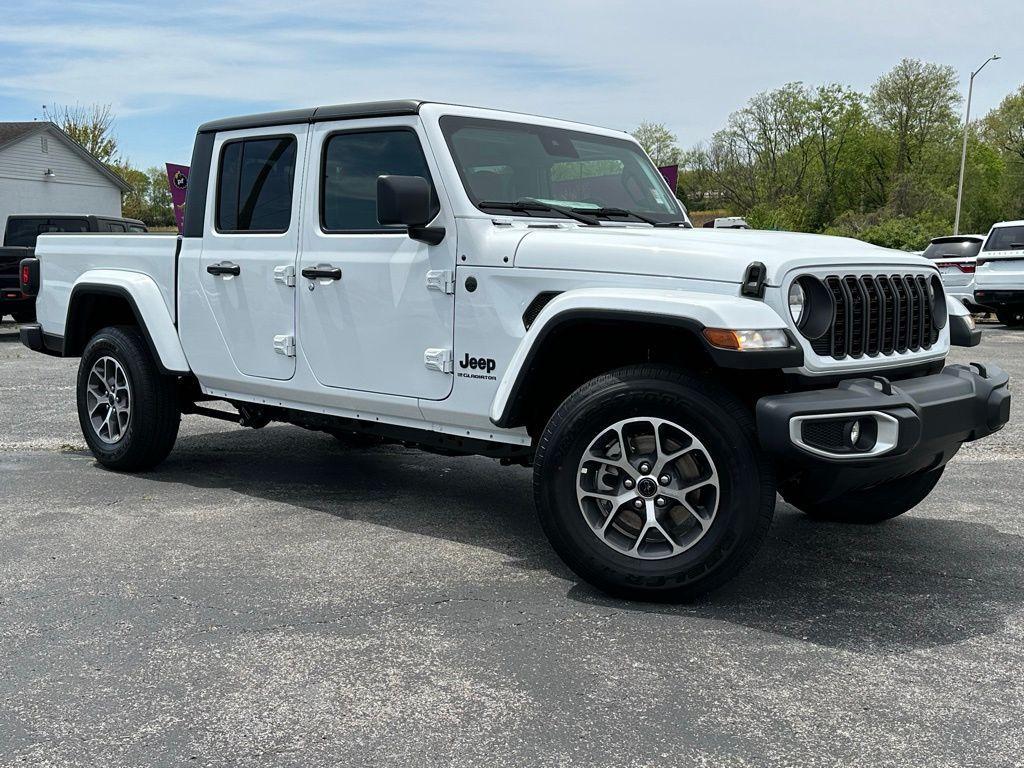 new 2024 Jeep Gladiator car, priced at $46,058