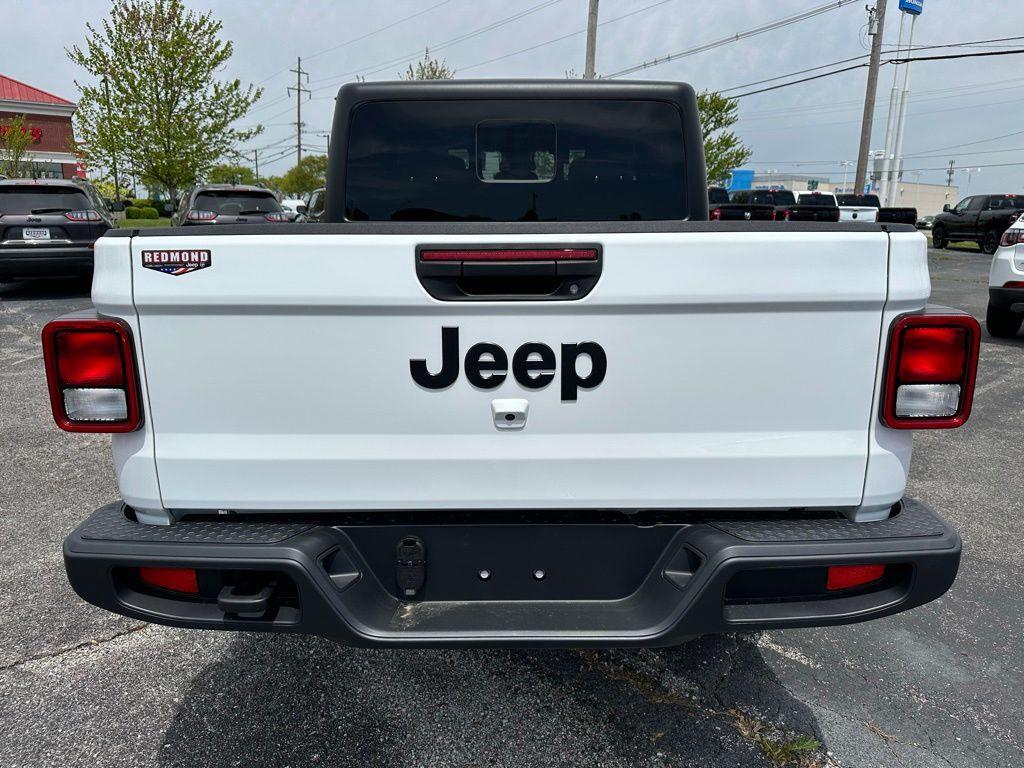 new 2024 Jeep Gladiator car, priced at $46,058