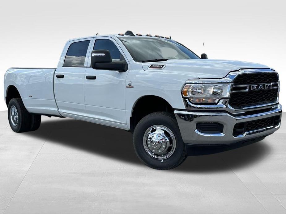 new 2024 Ram 3500 car, priced at $62,900