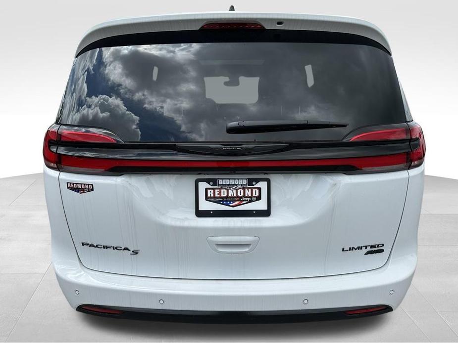 new 2024 Chrysler Pacifica car, priced at $52,400