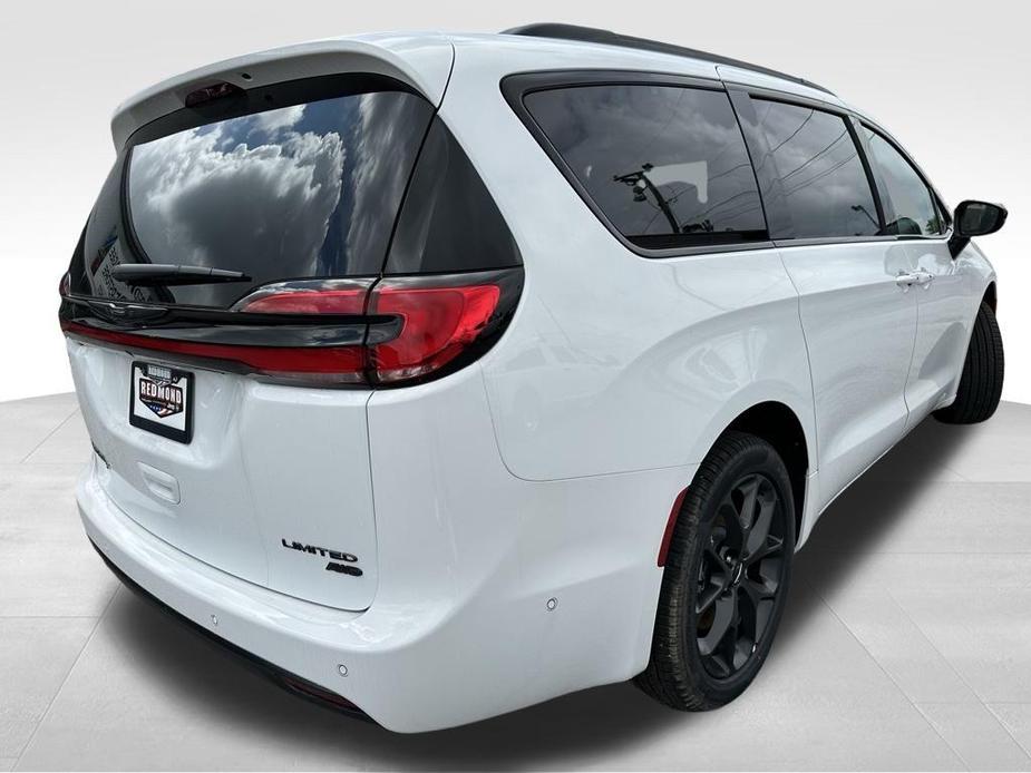 new 2024 Chrysler Pacifica car, priced at $52,400