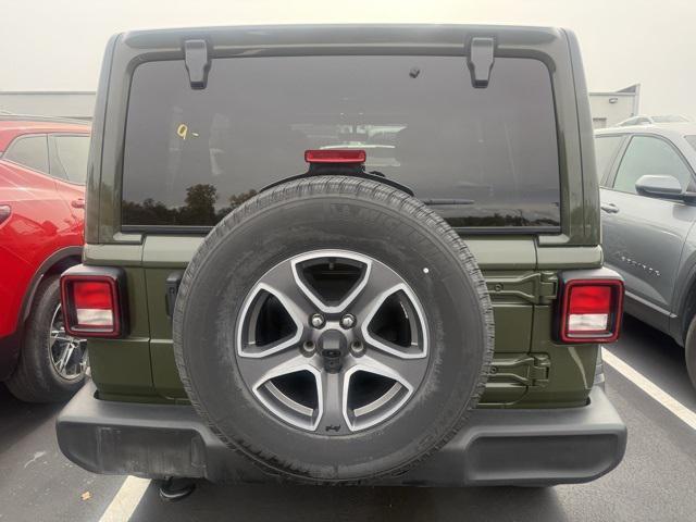 used 2022 Jeep Wrangler Unlimited car, priced at $27,398
