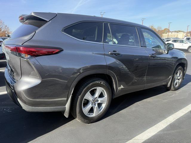 used 2021 Toyota Highlander car, priced at $26,998