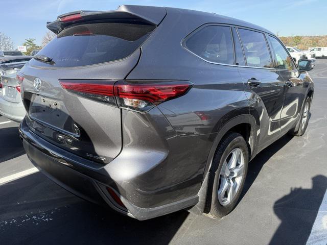 used 2021 Toyota Highlander car, priced at $26,998