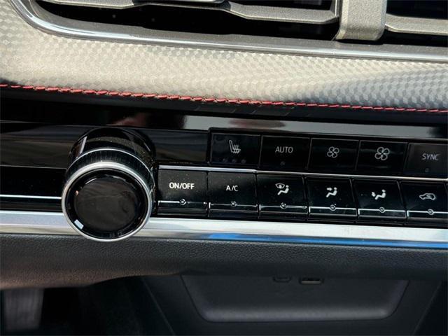 new 2026 Chevrolet Equinox car, priced at $34,335