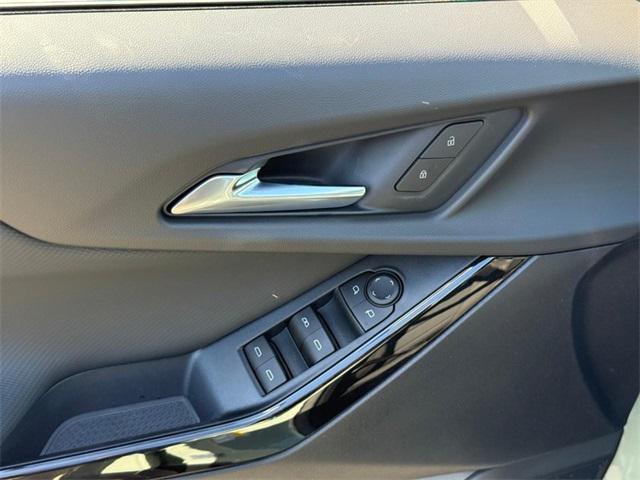 new 2026 Chevrolet Equinox car, priced at $26,245