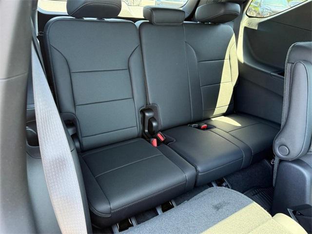 new 2025 Chevrolet Traverse car, priced at $56,869