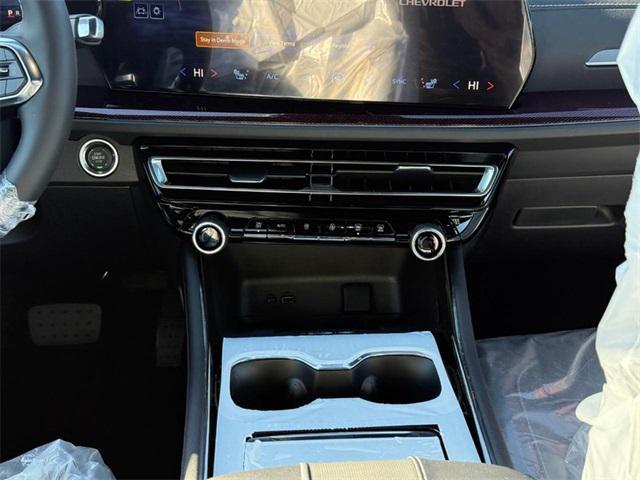 new 2026 Chevrolet Traverse car, priced at $52,880