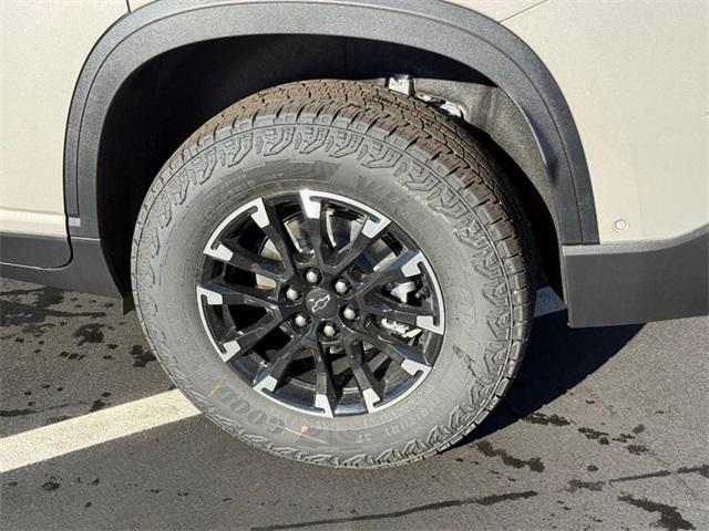 new 2026 Chevrolet Traverse car, priced at $52,880
