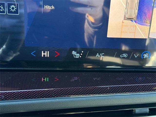 new 2026 Chevrolet Traverse car, priced at $52,880