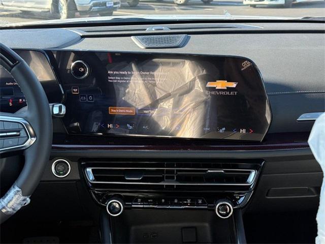 new 2026 Chevrolet Traverse car, priced at $52,880