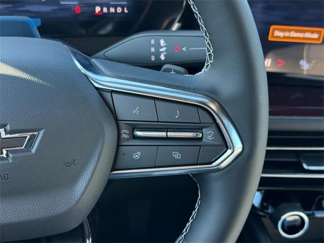 new 2026 Chevrolet Traverse car, priced at $52,880