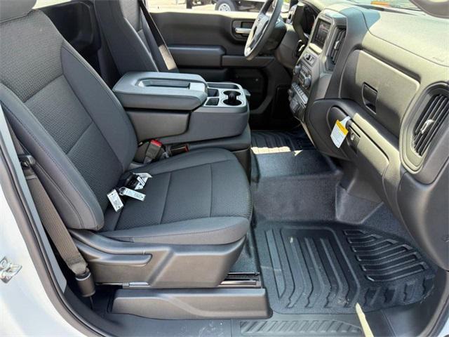 new 2025 Chevrolet Silverado 1500 car, priced at $33,160