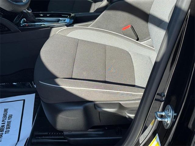 used 2024 Chevrolet TrailBlazer car, priced at $25,798