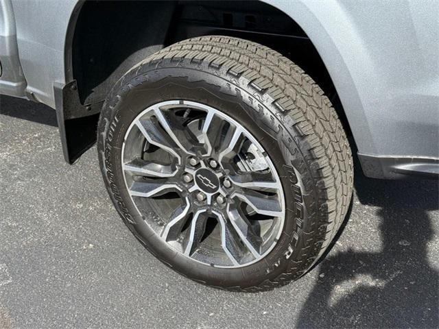 new 2025 Chevrolet Colorado car, priced at $45,490